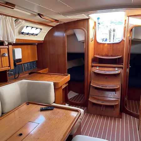 Bateau-hôtel Singular En