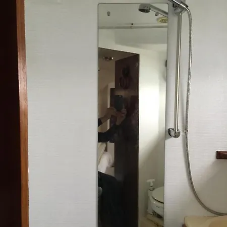 Singular En Úszó hotel *