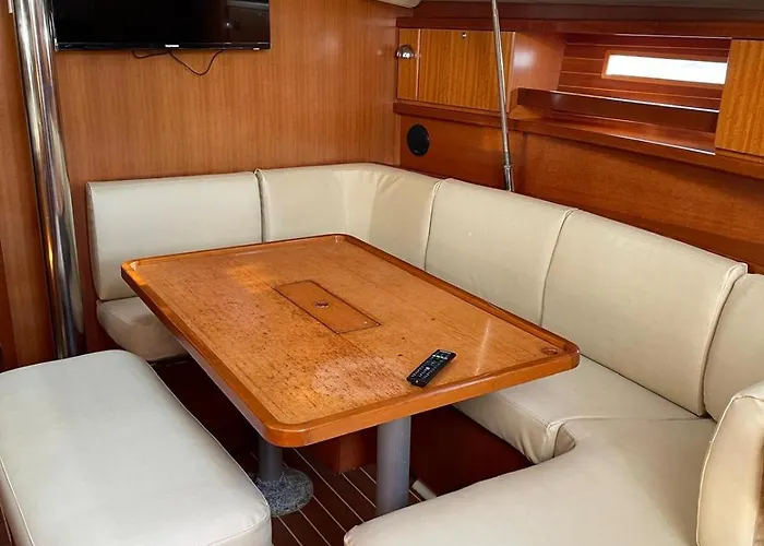 Singular En 船上ホテル