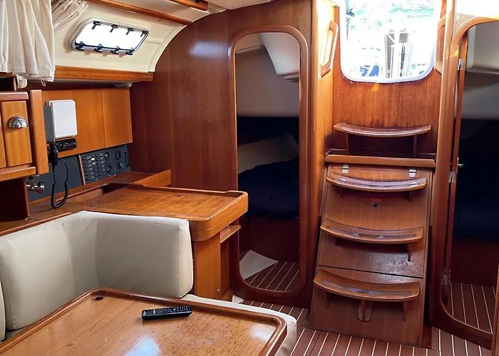 Πλωτό κατάλυμα Singular En