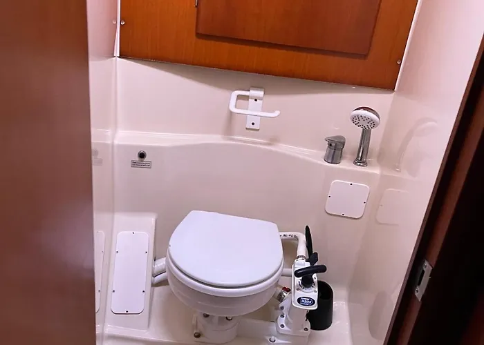 Singular En 船上ホテル バイヨーナ