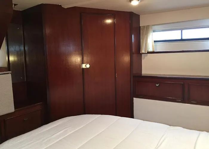 Singular En Πλωτό κατάλυμα