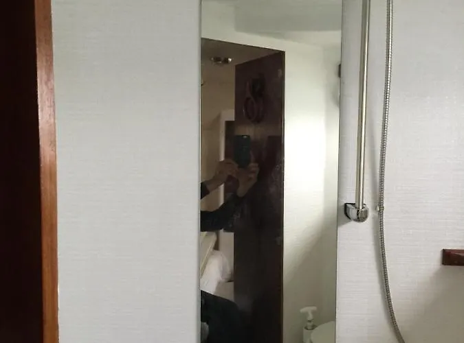 Singular En Πλωτό κατάλυμα *